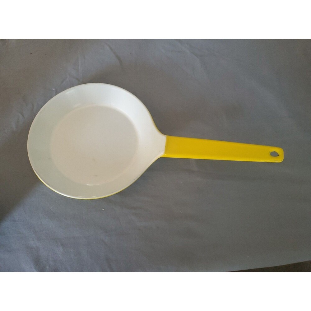 Copco Denmark Cast Iron Skillet Fry Pan Yellow White Enamel Cookware MCM 7.5"